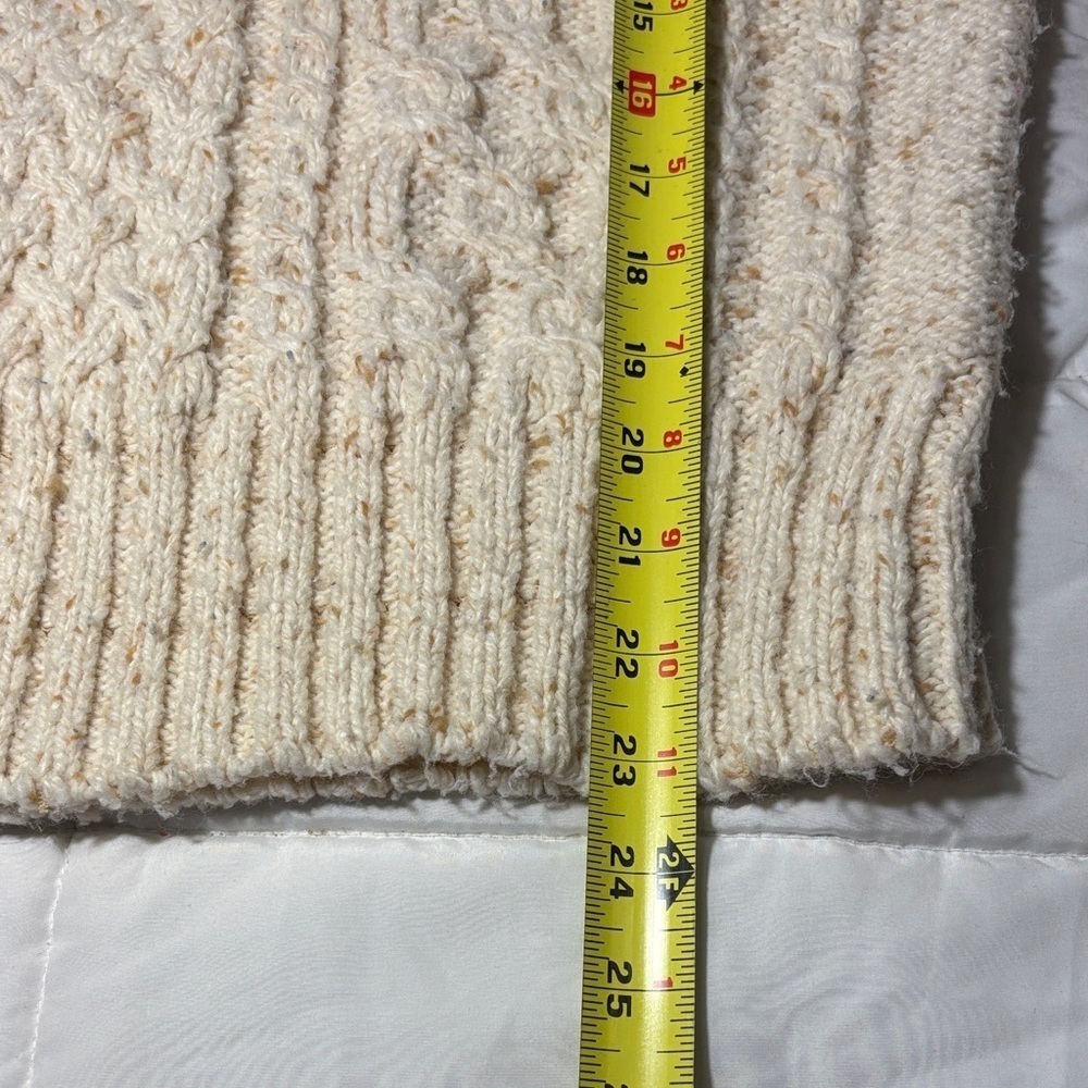 Lizsport Vintage Cozy Cable Knit Turtleneck Sweater - Picture 7 of 9